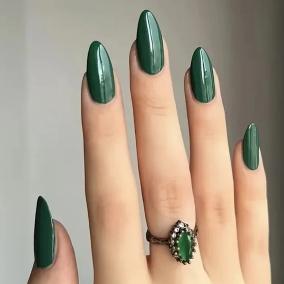 24 Pieces Fake Press On Nails - Picture 6 of 6